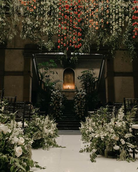 Some highlight photos from a recent wedding in Mexico City in Reforma, Prim 30. The warmth and hospitality of the people made us all feel welcomed and love. Excited for more opportunities here again. @fernandamercado_weddings @floweriize @gerardoboue #thomasbui #thomasbuilifestyle #destinationwedding #mexicocity #cdmx #mexicowedding #eventdesigner #eventproducer #wedding Moody Nature, Wedding Mexico, Wedding In Mexico, Nature Inspired Wedding, Event Producer, Mexico Wedding, Mexico City, Nature Inspired, Wedding Inspo