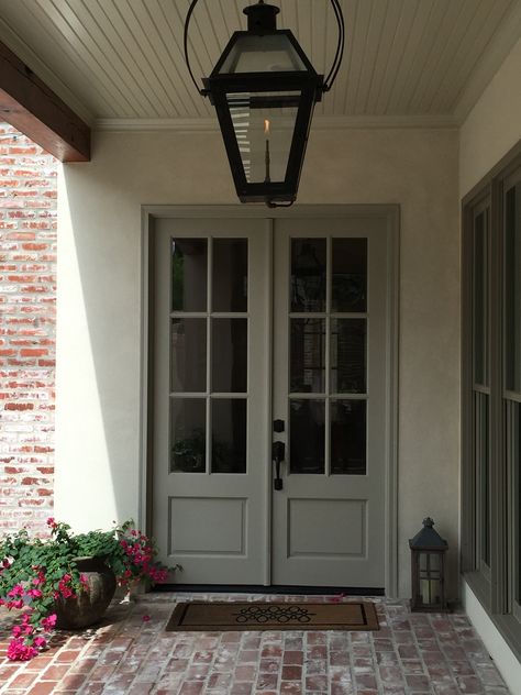 Unique Front Doors, Best Front Doors, Farmhouse Front Door, French Doors Exterior, Beadboard Ceiling, Pantry Doors, Modern Front Door, Exterior Modern, French Doors Patio