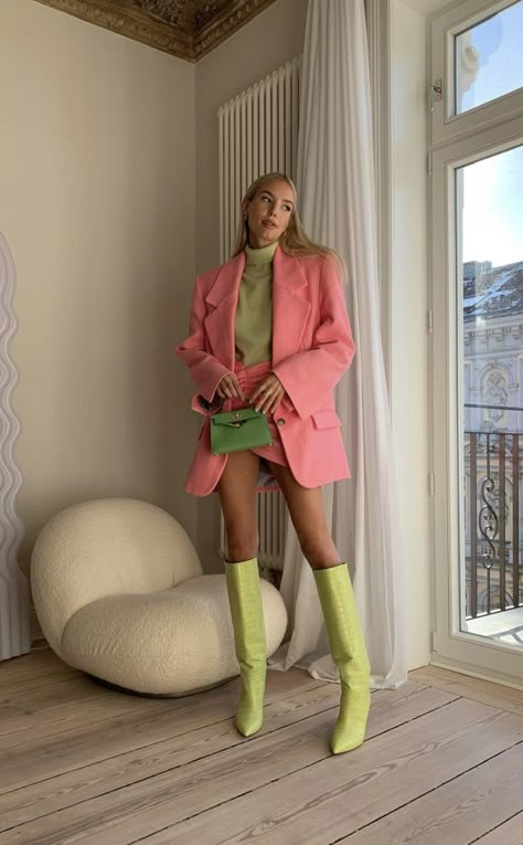 Colorful Fancy Outfit, Bold Colour Outfit, Light Colours Outfit, Pastel Color Outfit Classy, Pop Of Colour Outfit, Color Pop Outfit, Colourful Outfits Aesthetic, Pop Of Color Outfits, Pink Green Outfit