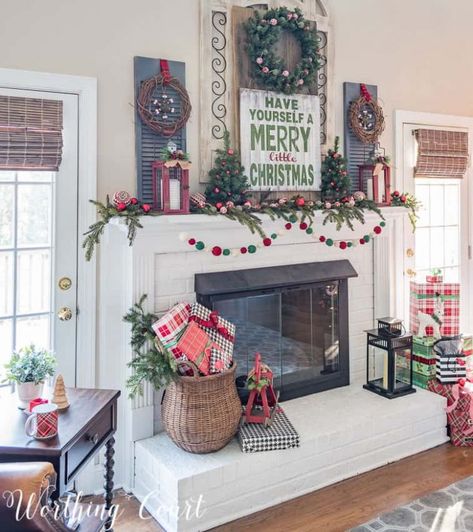 Farmhouse Mantel Decorating Ideas, Farmhouse Fireplace Mantel Decor, Farmhouse Mantle Decor, Farmhouse Mantle, Christmas Fireplace Decor, Christmas Mantle Decor, Fireplace Mantel Decor, Christmas Mantel, Christmas Mantel Decorations