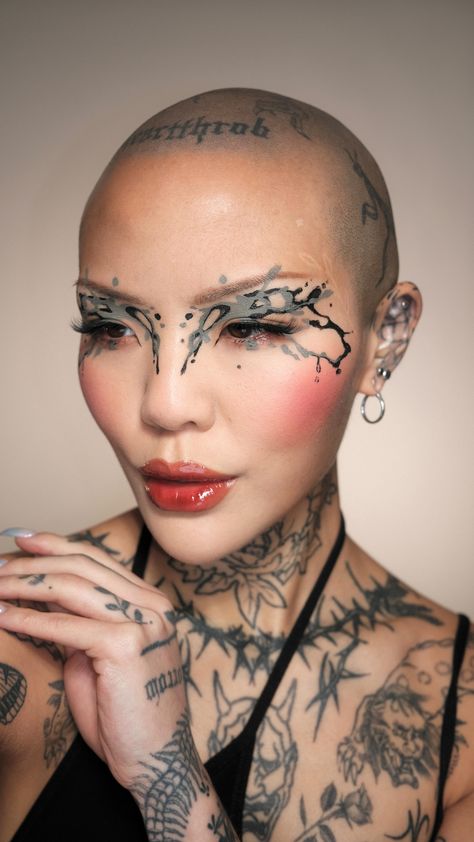 Mei Pang (@meicrosoft) • Instagram photos and videos Meicrosoft Makeup Looks, Meicrosoft Instagram, Mei Pang, Copper Peptides, Best Makeup Products, Dry Skin, Cyberpunk, Sephora, Makeup Looks