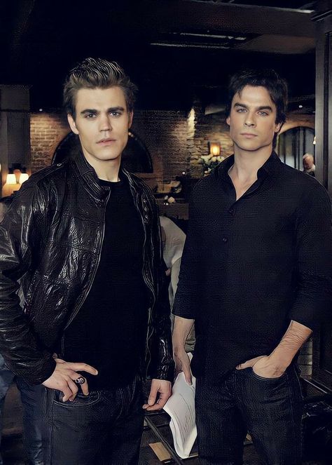 Damon Salvatore Foto, Stefan Salvatore Wallpaper, Stefan And Damon Salvatore, Damon Salvatore Wallpaper, Ian Somerhalder And Paul Wesley, Stefan And Damon, Stefan Tvd, Estilo Blair Waldorf, Paul Wesley Vampire Diaries