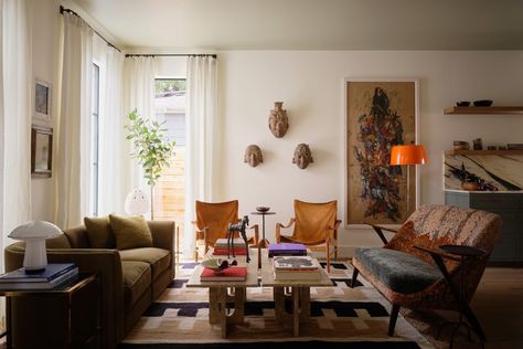 There's Nothing New Looking About This Ground-Up Austin Home Couple Living Room, Couples Living Room, Living Room And Kitchen Design, Home Finds, Living Room Design Inspiration, Austin Homes, 아파트 인테리어, Style Deco, Home Tours