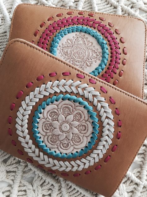 Boho Leather Wallet www.oceannomadaustralia.com.au #boholuxe Embroidery On Leather Ideas, Leather Handmade Wallet, Embroidery On Leather, Leather Bag Tutorial, Leather Wallet Design, Leather Embroidery, Leather Tooling Patterns, Leather Craft Patterns, Leather Bag Pattern