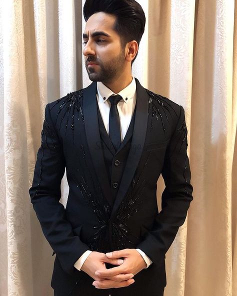 Black Men Suits, Designer Tuxedo, Indian Wedding Clothes For Men, Groom Dress Men, Indian Groom Wear, Wedding Dresses Men Indian, Blazer Outfits Men, Black Suit Men, Wedding Outfit Men