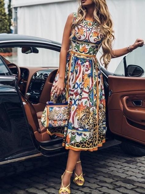 4d6e4749289c4ec58c0063a90deb3964desc47259867ri Outfits Dress, Basic Skirt, Printed Dresses, Dress Stores Online, Maxi Dress Online, Printed Maxi, Types Of Skirts, Printed Maxi Dress, Types Of Fashion Styles