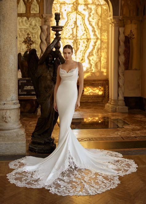 Randy Fenoli Style #Fleur. Randy Fenoli Dresses, Randy Fenoli Wedding Dress, Randy Fenoli, Unusual Wedding Dresses, Dress Preservation, Wedding Dress Preservation, Bridal Party Flowers, Maternity Bridesmaid Dresses, Bridesmaid Dress Colors