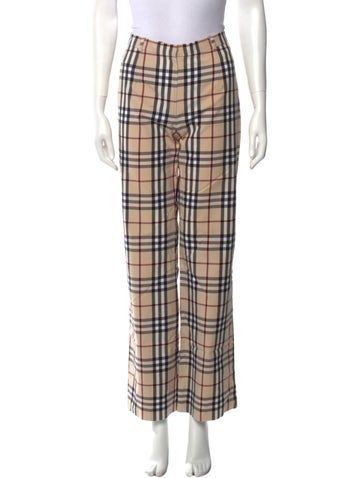 Burberry London Wide Leg PantsNeutralsMid-RiseHouse Check PatternSlit PocketsZip & Button ClosureFit:Pants by Burberry typically fit true to size. Printed Wide Leg Pants, Burberry London, Vintage Holiday Dress, Coat Pant, Chanel Shoes, Holiday Dresses, Sweater Accessories, Sneakers For Sale, Vintage Tags