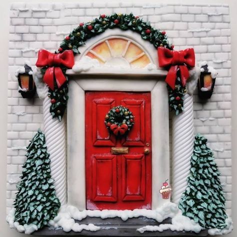 Front Door Decor Ideas, Door Decor Ideas, First Holy Communion Cake, Gingerbread Wreath, Christmas Holiday Cake, Christmas Cake Designs, Christmas Cake Decorations, House Cake, Xmas Cake