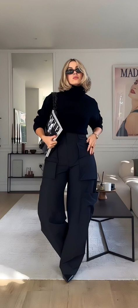 Facebook Classy Urban Outfits, Fashion Boss Aesthetic, Erika Girardi Outfits, Boss Woman Aesthetic Outfits, Fall 2024 Fashion Trends Plus Size, Layered Winter Outfits Street Style, Black Casual Outfits Women, Edgy Business Casual Outfits, Womens Work Fashion