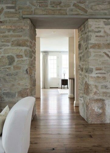 Stone Walls Interior, Case In Pietra, Stone Accent Walls, Fresh Farmhouse, Stone Interior, Stone Walls, Exterior Stone, Design Del Prodotto, Brick And Stone