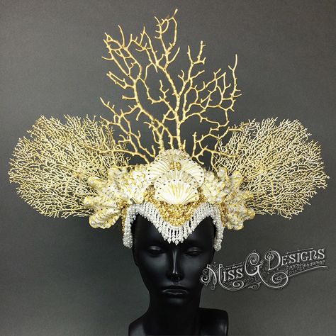 MERMAID HEADDRESS  Made with faux coral and shells.  https://instagram.com/p/3MhwbQgCom/?taken-by=missgdesigns Diy Coral Reef, Coral Crown, Mermaid Headdress, Diy Coral, Costume Party Decorations, Pagan Poetry, Shell Crown, Fantasy Crown, Shell Crowns