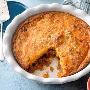 Chicken Biscuit Potpie Recipe: How to Make It Taco Fixings, Cornbread Taco, Taco Pie Recipes, Taco Pie, Beef Taco, Taco Bake, Mexican Casserole, Nachos Beef, Biscuit Mix