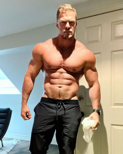 Alan Ritchson, Ripped Body, 남자 몸, Ginger Men, Beefy Men, Men’s Health, Muscular Men, Shirtless Men, Hollywood Actor