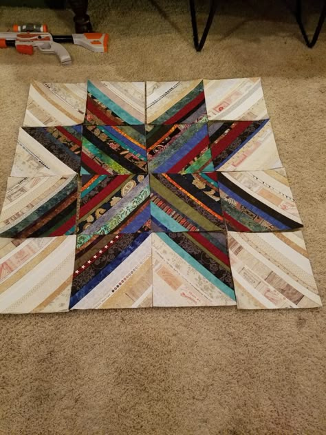 Colchas Quilting, String Quilt, Quilt Modernen, Scrappy Quilt Patterns, String Quilts, Scrap Quilt Patterns, Star Quilt Patterns, Patchwork Quilt Patterns, Strip Quilts