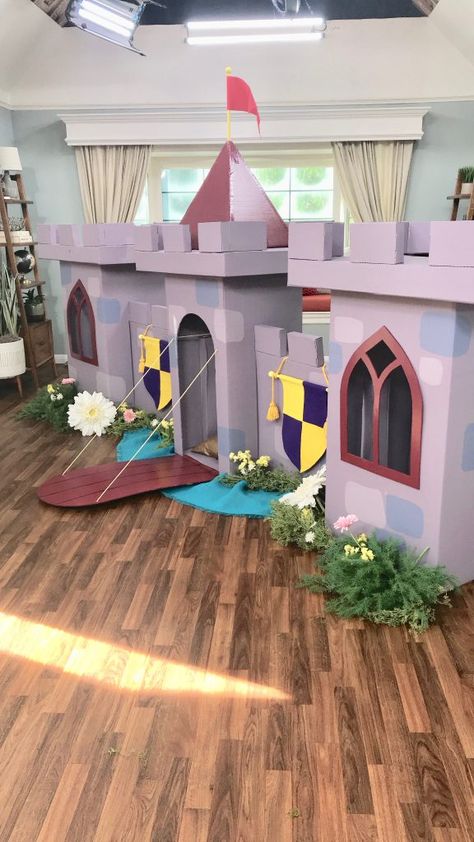 DIY Cardboard Castle — From Scratch with Maria Provenzano Princess Castle Cardboard Diy, Cardboard Box Princess Castle, Diy Castle Cardboard Projects, Box Castle Diy For Kids, Castle For Birthday Party, Box Castles Cardboard, Life Size Cardboard Castle, Cardboard Box Castle Diy, Castle Made Out Of Boxes