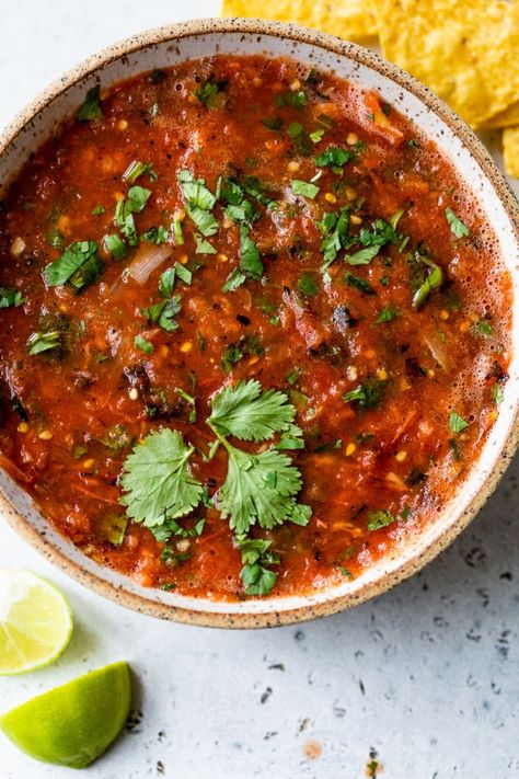 Salsa Roja – WellPlated.com Salsa Roja Recipe, Easy Salsa, Serrano Pepper, Mexican Food Recipes Easy, Lunch Meal Prep, Mexican Dishes, Onions, Mexican Food Recipes, Tomatoes