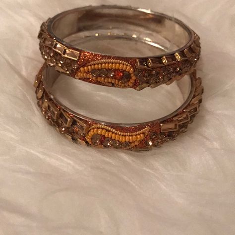 Never Worn And In Great Condition. Boho Aesthetic Accessories, Y2k Bangles, Bangle Aesthetic, 70's Jewelry, Brown Bangles, Indian Bangles, Earthy Jewelry, Bangles Making, Bronze Jewelry