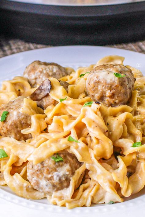 Instant Pot Meatball Stroganoff takes the classic recipe you love and makes it quick and easy to make with the electric pressure cooker. Meatball Pasta Recipes, Meatball Stroganoff, Dinner Favorites, Slow Cooker Dinner, Comfort Food Recipes Dinners, Dinner Recipes Easy Quick, Electric Pressure Cooker, Chicken Pasta Recipes, Quick Easy Dinner