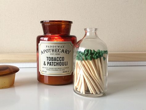 http://designcrushblog.com/2014/06/12/make-diy-matchstick-holder/ Crush Art, Room Diys, Matchstick Holder, Art Design Inspiration, Buttons Crafts, Jewish Crafts, Small Glass Bottles, Match Holder, Gift Ideas Diy