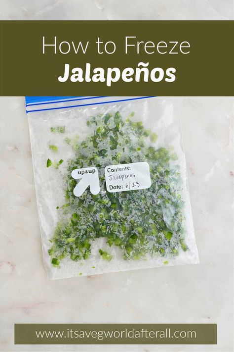 Here's everything you need to know about how to freeze jalapeños so that you can use them in recipes at a later time! Jalapeno Relish, Sweet Potato Smoothie, Canned Jalapenos, Raw Sweet Potato, Freeze Sweet Potatoes, Boiled Vegetables, Jalapeno Recipes, Vegetable Prep, Healthy Vegetable Recipes