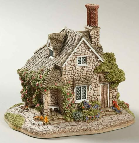 Blaise Hamlet Cottage Collection Rose Cottage - Boxed by Lilliput Lane Fairy House Crafts, Clay Fairy House, Lilliput Lane, Hobby House, Fairy Garden Designs, Clay Fairies, Clay Houses, Christmas Villages, Ceramic Houses