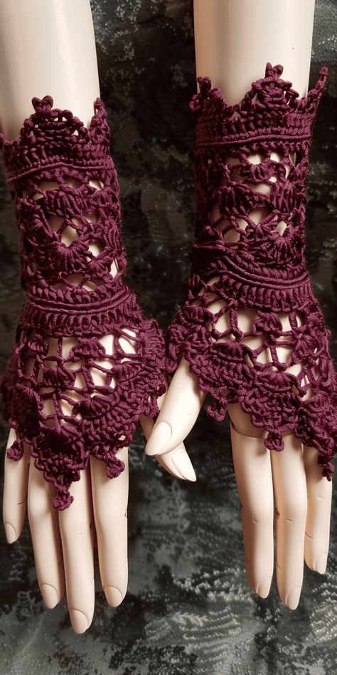 Lace Gloves Crochet Pattern, Crochet Lace Wrist Cuffs Free Pattern, Vintage Crochet Gloves Free Pattern, Crochet Masquerade Mask Free Pattern, Steampunk Crochet Patterns, Witchy Knitting Patterns Free, Vampire Accessories Diy, Lace Pattern Crochet, Crochet Lace Stitch Pattern