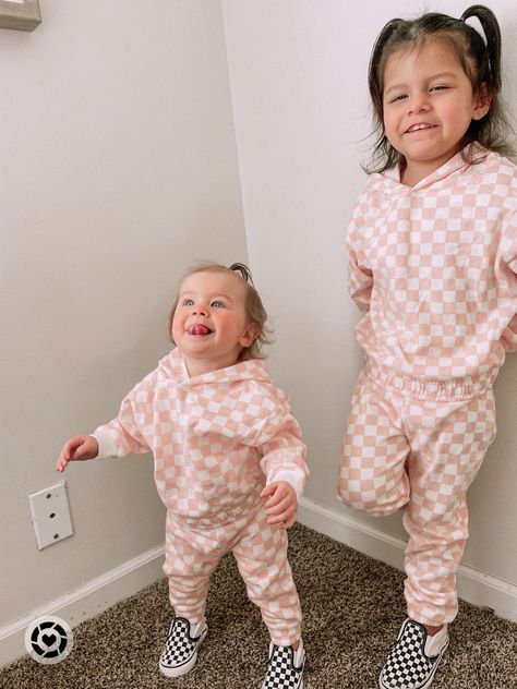 Cute matching sister sets Matching Sister Outfits Baby And Toddler, Matching Sister Outfits, Sister Pictures, Matching Sisters, Sister Photos, Sister Outfits, Cute Matching, Baby And Toddler, Big Sister