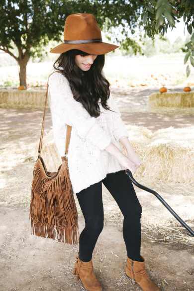 Fringe Purse Outfit, Minnetonka Outfit, Fringe Booties Outfit, Fringe Bag Outfit, New Darlings, Hat Bag, Fringe Booties, Fringe Purse, Fringe Bags