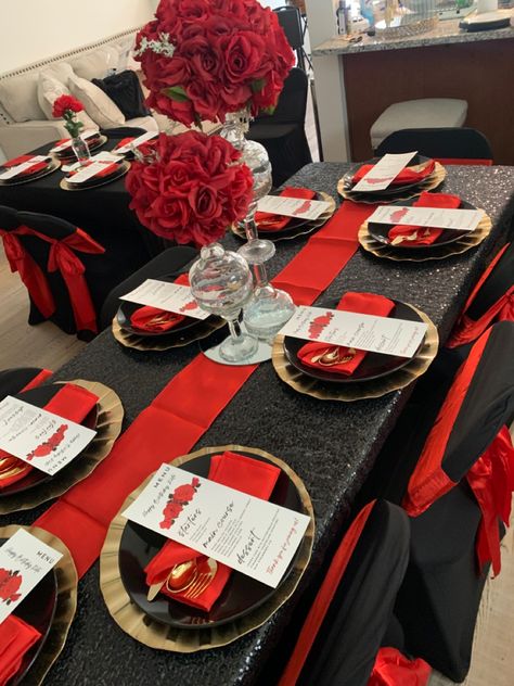 Red And Black Table Decorations, Red Party Themes, Red Carpet Theme Party, Black And Gold Party Decorations, Red Carpet Theme, Red Party Decorations, Black Party Decorations, Red Birthday Party, Black And Gold Theme