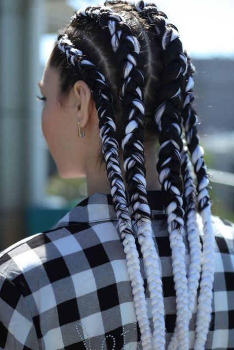 50 Cornrows Braid Ideas To Tame Your Naughty Hair - Love Hairstyles Hairstyles For Interview, Big Cornrows Hairstyles, Two Cornrow Braids, Hair Braiding Salon, Cornrows Braids For Black Women, Cornrow Braids, Braided Hairstyles For Black Women Cornrows, Peinados Fáciles Para Cabello Corto, Back To School Hairstyles