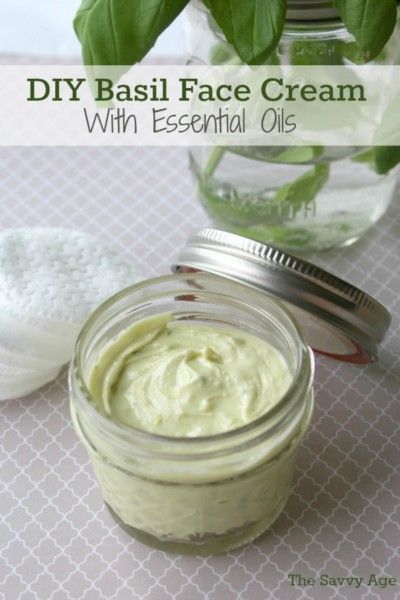 Soothing and relaxing! DIY Basil Face Cream With Essential Oils ! Coffee Facial, Diy Masks, Essential Oil Skin Care, Oil Cleansing, Homemade Lotion, Home Remedies For Hair, Natural Therapy, Diy Skin Care, Diy Skin