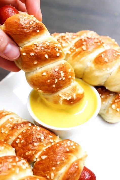 Simple & delicious these EASY PRETZEL HOT DOGS are a fun way to devour a summer barbecue must-have.  My kids went through a phase when they were all under the age of 8, where hot dogs were the most requested menu item. And I a completely guilty that I gave into their request every single time. … Fun Hot Dog Recipes, Kids Recipes Dinner, Pretzel Hotdogs, Hot Links Recipes Dinners, Kid Favorite Dinners, Pretzel Hot Dogs, Pretzel Hot Dog, Halloween Fingerfood, Dogs Recipes