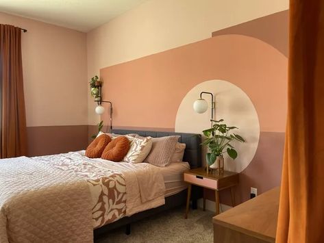 15 Accent Wall Ideas to Help Your Room Stand Out Wall Mural Ideas, Accent Wall Ideas, Bedroom Orange, Bedroom Murals, Mural Ideas, Vintage Dining Room, Decoration Inspiration, Bedroom Night Stands, Living Room Colors