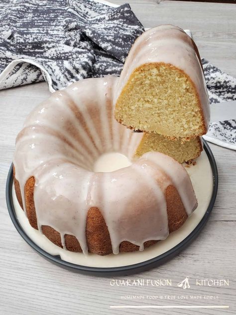 Vanilla Bundt Cake Vanilla Glaze For Bundt Cake, Moist Vanilla Bundt Cake, Bundt Cake Vanilla, Glaze For Bundt Cake, Homemade Bundt Cake, Cakes Made With Oil, Vanilla Bundt Cake Recipes, Snacking Cakes, Bundt Cake Glaze