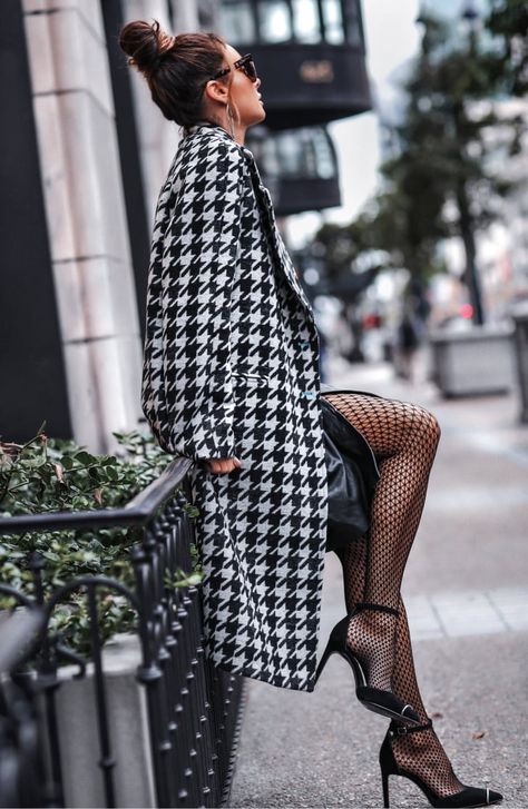 Best Nordstrom Anniversary Sales and Deals 2020 Elegantes Outfit Frau, Houndstooth Coat, Moda Chic, Estilo Chic, Mode Chic, Modieuze Outfits, Elegantes Outfit, Mode Inspo, Looks Chic