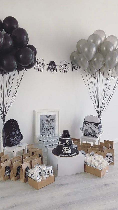 Star Wars Theme Birthday, Star Wars Party Decorations, Decoracion Star Wars, Star Wars Themed Birthday Party, Star Wars Birthday Cake, Star Wars Baby Shower, Star Wars Theme Party, Star Wars Decor, Star Wars Cake