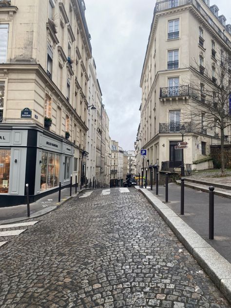 Streets Of Paris Aesthetic, Small Town Street Aesthetic, France Street Aesthetic, Small City Aesthetic, Paris Streets Aesthetic, Calle Aesthetic, Paris Sidewalk, Paris Street Aesthetic, Paris Downtown