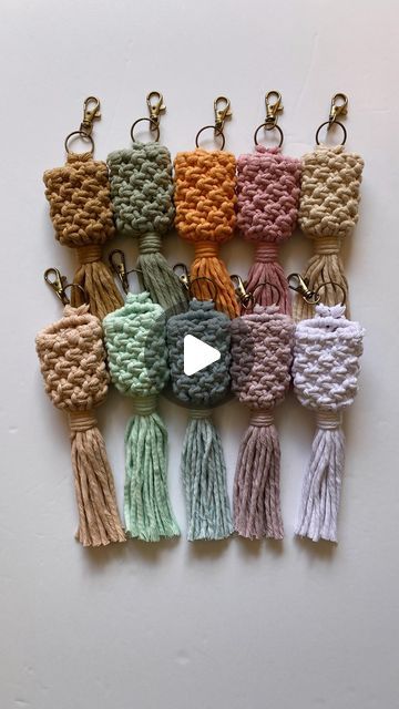 Megan | Macrame Gifts & Tutorials on Instagram: "Hand Sanitizer Holder Keychains 🙌🤍

#macrametutorial #macrametutorials #howto #macrame #megsmodernmacrame #shopmegsmodernmacrame #macrameshop #handmadecommunity #macramemakers #macramegift #macramebraid #tassels #tasseltutorial #howtomacrame #gatheringknot #beginnerknot #beginnermacrame #beginnerartist #macramemovement #fiberart #ornamentdiy #macrameornament #macramekeychain #macramecharm #fiberart #macramechristmas #relaxingtutorial #shophandmade #macramediy #macrameinstructions #macramestepbystep" Macrame Sanitizer Holder, Macrame Gift Box Ideas, Macrame Chapstick Holder, Macrame Hand Sanitizer Holder, Macrame Pen Holder, Macrame Letter Keychain, Macrame Holder Diy, Macrame Chapstick Holder Diy, Macrame Keychain Diy Tutorials