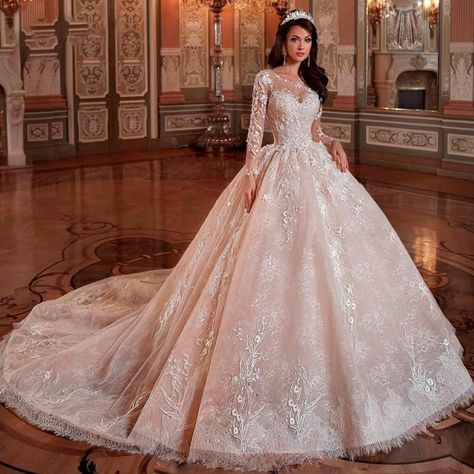 Sheath Princess wedding dresses Beading Flowers, Wedding Dresses Lace Ballgown, Bridal Gowns Vintage, Video Tiktok, Lace Ball Gowns, Princess Ball Gowns, Wedding Dress Fabrics, Sleeve Wedding Dress, A Wedding Dress