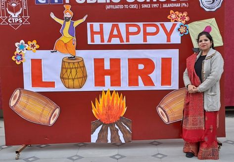 Lohri Decor, Adventure Crafts, Flag Crafts, Happy Lohri, Kite Festival, Creative Kids Crafts, Kindergarden Activities, Class Decor, School Decor