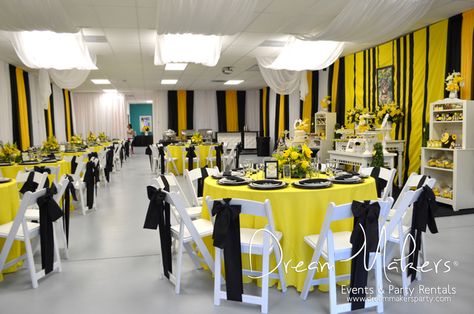 Bee Birthday Party Ideas | Photo 3 of 22 | Catch My Party Bee Birthday Party Ideas, Yellow Party Decorations, Bee Baby Shower Decoration, Bee Themed Birthday Party, Bubble Bee, Bumble Bee Birthday, Bee Birthday Party, Sunflower Baby Showers, Yellow Party