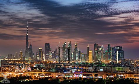 City Skyline Wallpaper, Dubai Frame, Shanghai Skyline, Sheikh Zayed Road, Dubai Skyline, Tokyo Skyline, Dubai Houses, Dubai Aesthetic, Observation Deck