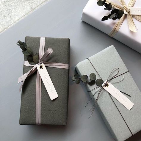 Professional Gift Ideas, Cute Gift Wrapping Ideas, Presente Diy, Elegant Gift Wrapping, Gift Wrapping Techniques, Gift Wrapping Inspiration, Gifts Wrapping Diy, Gift Wrapper, Unique Gift Wrapping