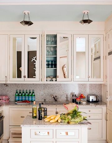 Mirrored Kitchen Cabinet, Country Kitchen Accessories, Mirrored Cabinets, Narrow Kitchen Island, Kitchen Remodel Pictures, Small Kitchen Cabinets, Small Space Design, New Kitchen Cabinets, Decoration Kitchen