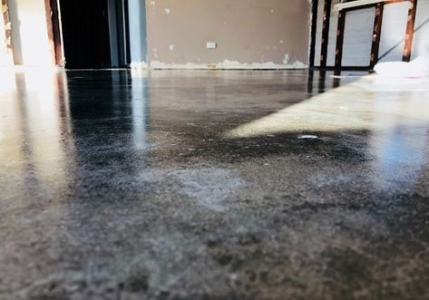 Tricks on How to Stain Concrete Yourself (DIY) - https://www.kravelv.com/how-to-stain-concrete-diy/ Concrete Staining Indoor, Indoor Concrete Stain, Stained Cement Floors, Sunroom Diy, Diy Stained Concrete Floors, How To Stain Concrete, Water Based Concrete Stain, Diy Concrete Stain, Staining Concrete