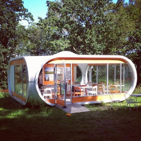 Venturo House, Atomic Space Age, 70s Interior, Futuristic Home, Dome House, Modern Tiny House, Vintage Interiors, Retro Futuristic, Prefab Homes