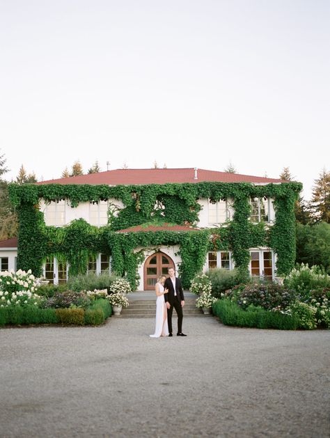 Tuscan Vibes at Monet Vineyards | Oregon Wedding Photographer – Lianna Marie Blog Monet Vineyards, Oregon Vineyards, Willamette Valley Oregon, Custom Bridal Dress, Olive Avenue, A Leap Of Faith, Wedding Venue Decorations, Venue Decor, Romantic Bride