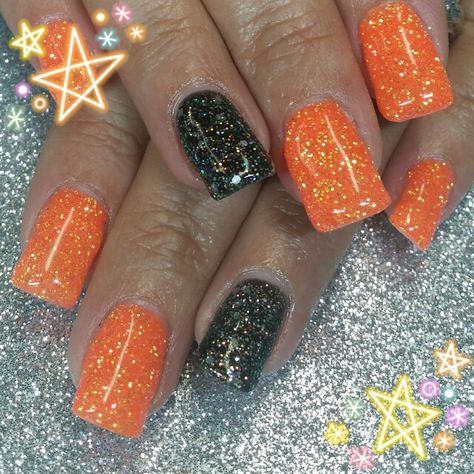 Halloween Color Nails Acrylic, Black And Orange Sparkle Nails, Halloween Nails Powder Dip, Harley Nails Designs, Harley Davidson Nails Ideas, Sns Halloween Nails, Simple Halloween Dip Nails, Halloween Nail Stamping, Fall Nails Powder Dip