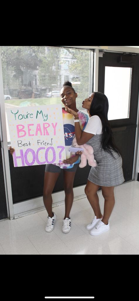 Homecoming Proposal Ideas Best Friends, Cute Hoco Proposals For Best Friends, Bestie Homecoming Proposal, Bsf Hoco Posters, Hoco Proposals Ideas Black People, Bsf Homecoming Posters, Asking Your Best Friend To Homecoming Posters, Hoco Signs For Your Bestie, Homecoming Signs For Best Friend